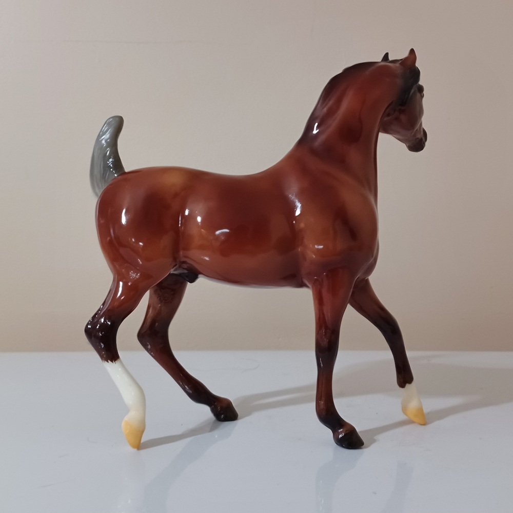 Breyer Lugh Breyerfest 2020 Special Run - Picture 6 of 16
